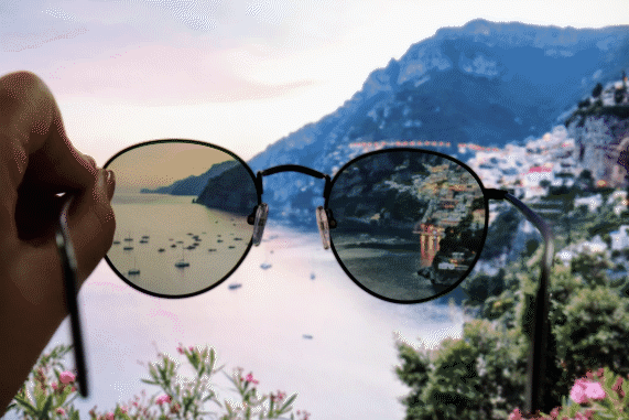 How do polarised lenses work?